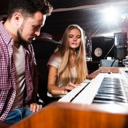 Transporte de pianos com equipe treinada e equipamento próprio